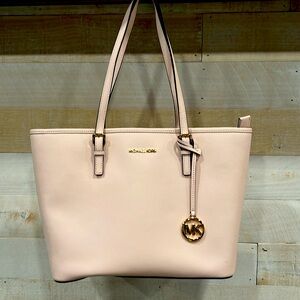 Michael Kors Jet Set Tote - Powder Blush Pink